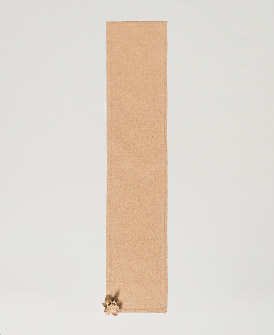Twin Set Sciarpa in maglia con spilla a fiore Offerte