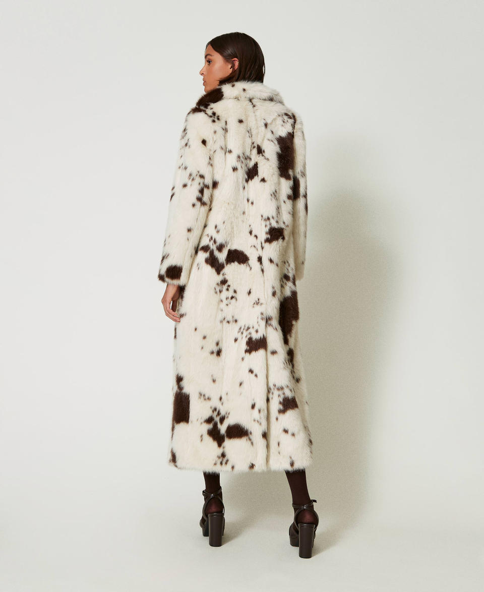 Twin Set Cappotto lungo in faux fur In Vendita