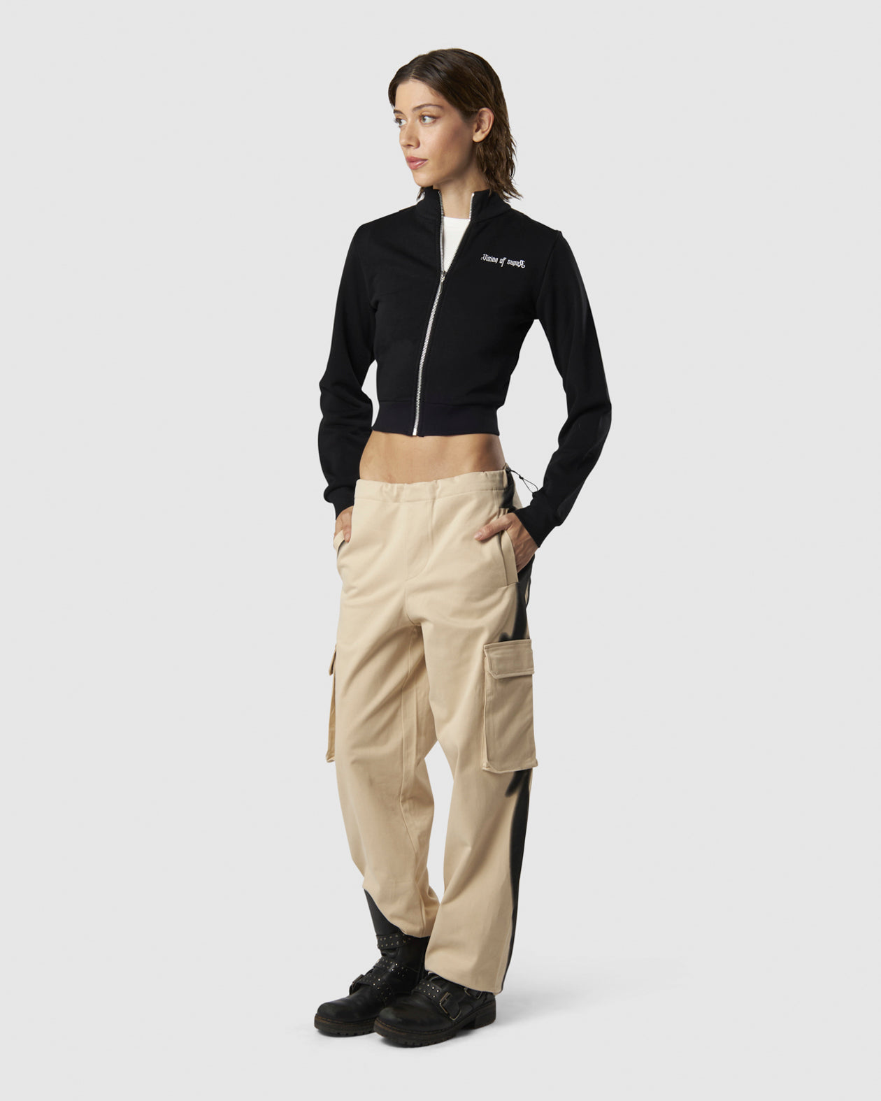 Vision Of Super BLACK LONGSLEEVE ZIP WITH EMBROIDERED LOGO ON FRONT AND EMBROIDERED TRIBAL GRAPHIC ON BACK In Vendita