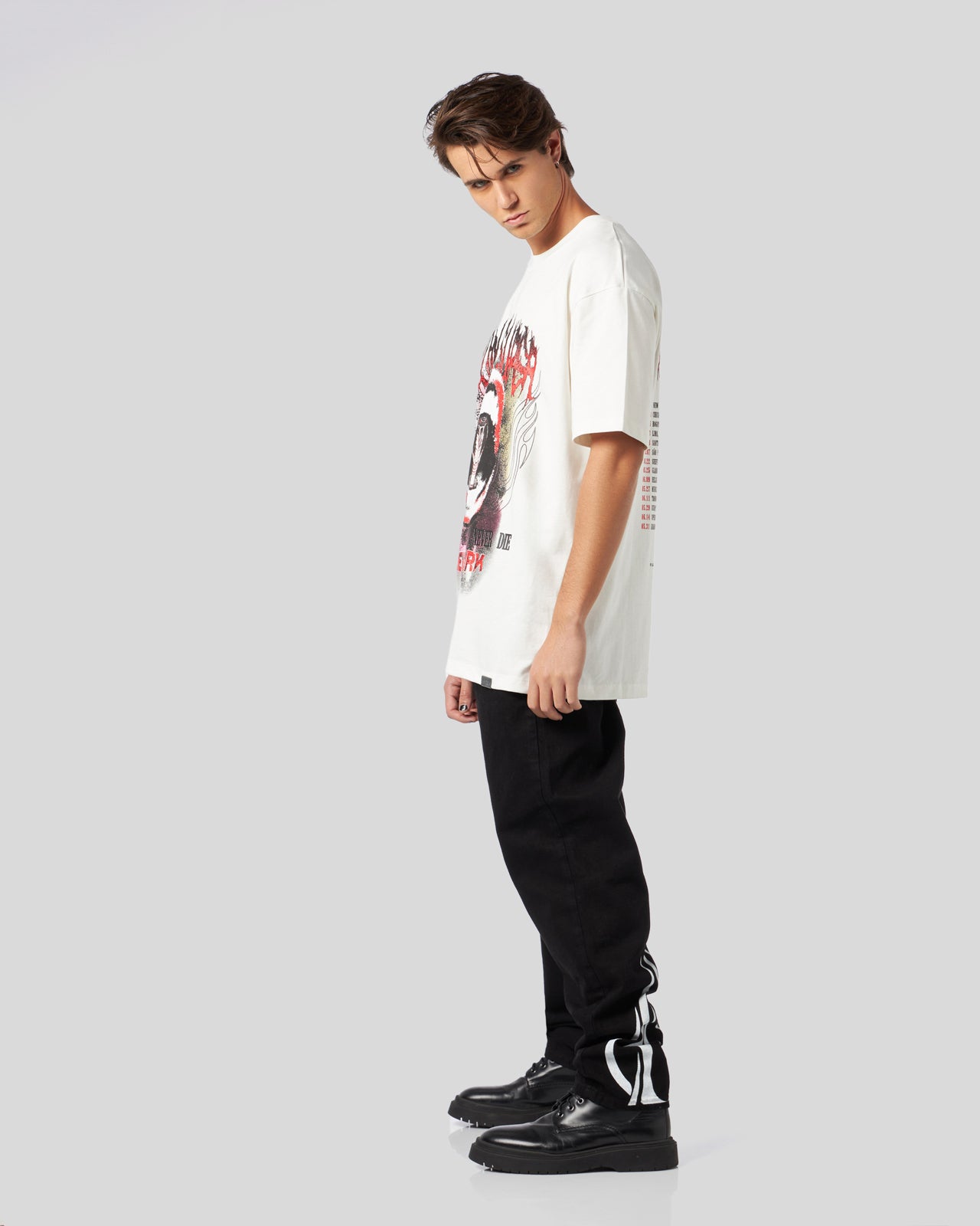 Vision Of Super BLACK DENIM JEANS WITH PRINTED FLAMES AND LOGO Novità