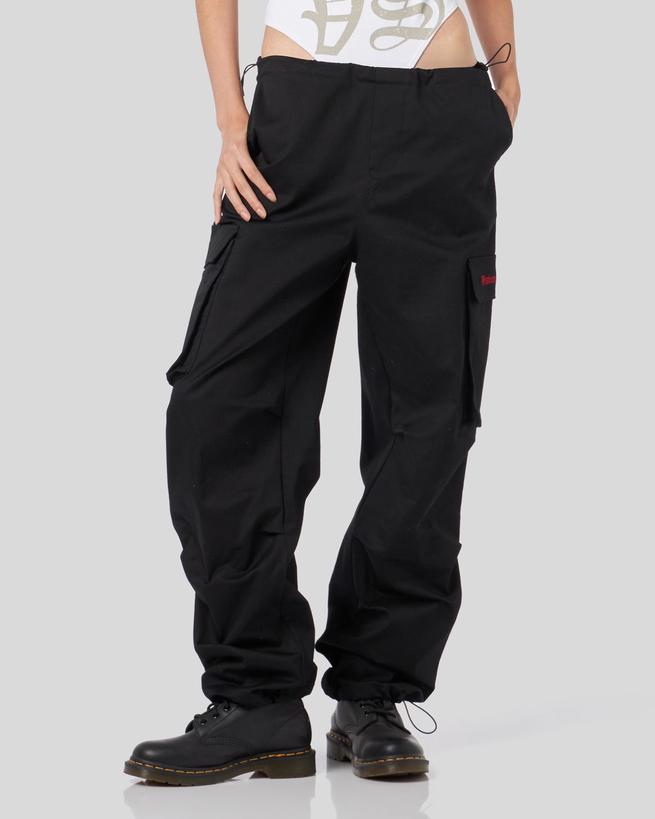 Vision Of Super BLACK CARGO PANTS WITH EMBROIDERED GOTIC LOGO I Più Venduti